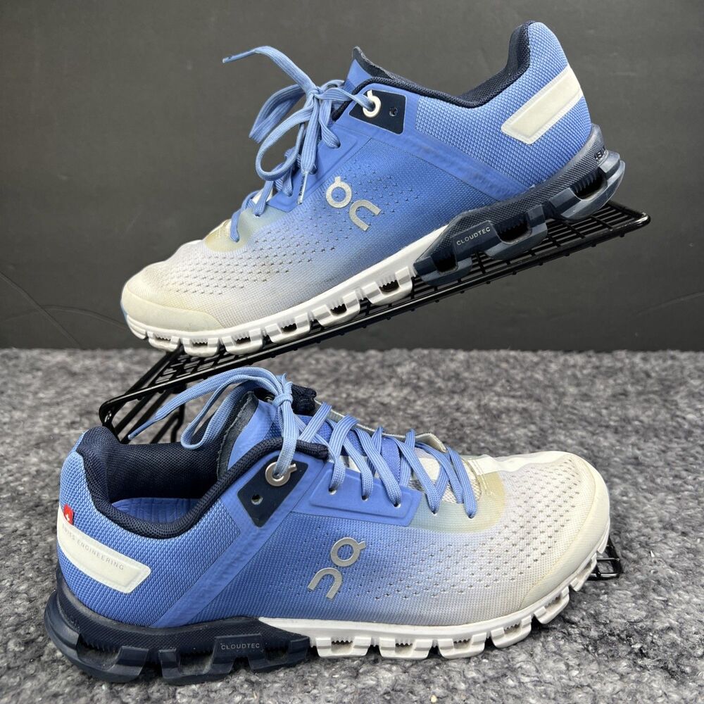 On Cloudflow Athletic Running Shoes Womens 9 Blue White Black Breathable